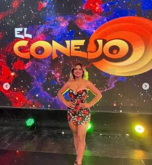 Popular / Vane Depps anda enamoradiza: "Me siento feliz y amada. Él me complementa bastante bien"
