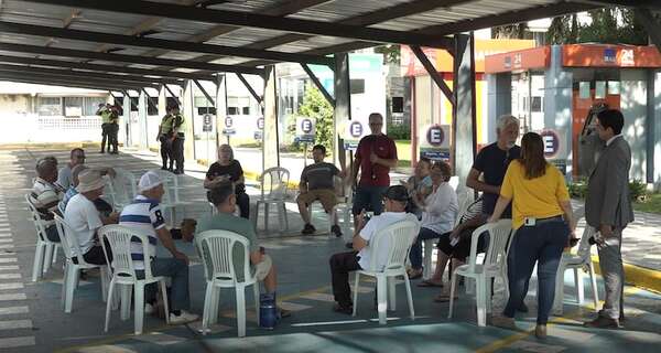 Asegurados del IPS en pie de guerra por colapso sanitario, exigen la renuncia del Consejo de Administración - Nacionales - ABC Color