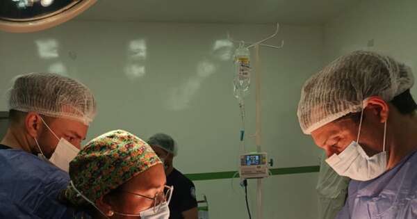 La Nación / Una paciente de 74 años supera desafiante cirugía de tiroides en el Hospital de Fram