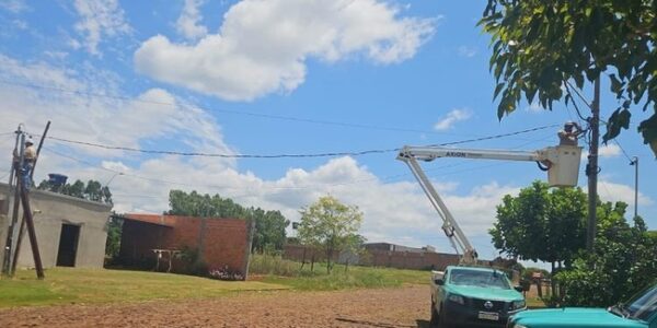 ANDE retiró 25 conexiones irregulares y detectó criptominería clandestina en Hernandarias