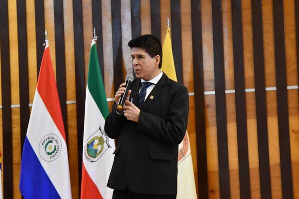 Buscan mecanismos para implementar obligatoriedad del castellano en estudiantes extranjeros - ADN Digital