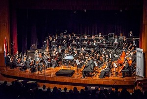Serenata a la Democracia frente al Panteón de los Héroes - Portal Digital Cáritas Universidad Católica