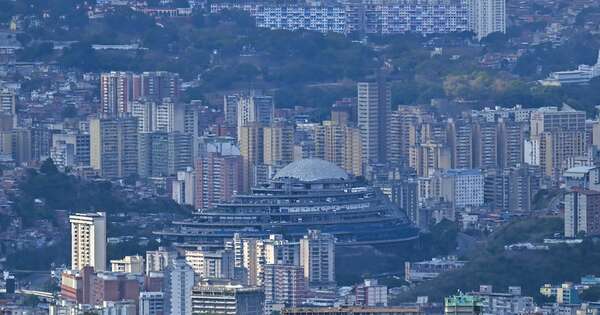 La Nación / El Helicoide, de centro comercial de vanguardia a cárcel política en Venezuela