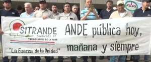 Funcionarios de la ANDE se manifiestan a nivel nacional exigiendo la renuncia del presidente  - Nacionales - ABC Color