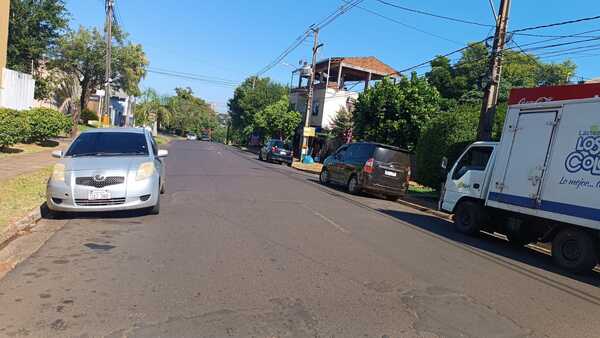 Vecinos de Carmelitas alertan sobre peligro vial en la calle Boquerón
