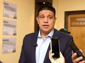 Caja Parlamentaria busca eliminar el aporte estatal para jubilación