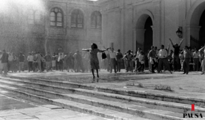 La caída, cronológicamente explicada | Pausa