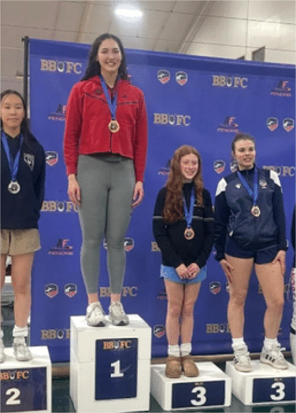 La esgrimista Montserrat Viveros se consagró campeona en Las Vegas - La Tribuna