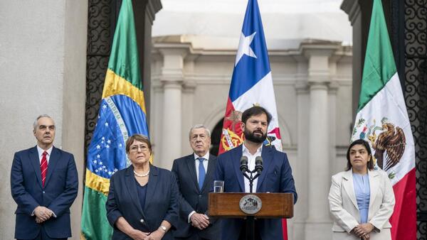 Chile inscribe candidatura de Bachelet para dirigir ONU y anuncia apoyo de México y Brasil