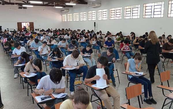 Becas del Gobierno: siguen investigando filtración tras denuncias de postulantes - Nacionales - ABC Color