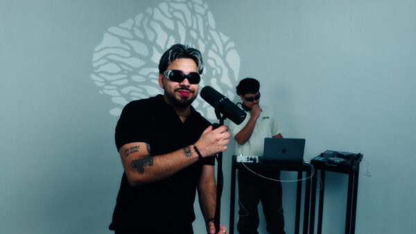 Popular / [VÍDEO] Nicolá presenta su 'cumbiaflow de verano' con 'Me Acordé de Ti'