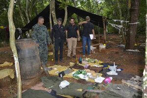 Autoridades dan a conocer lo incautado en caleta clandestina atribuida al EPP en Yby Yaú - Concepción al Día