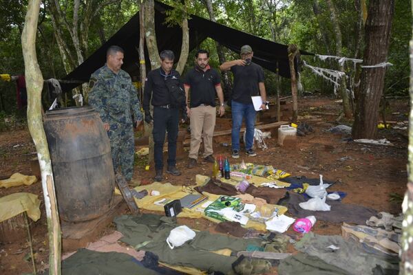 Autoridades dan a conocer lo incautado en caleta clandestina atribuida al EPP en Yby Yaú - Concepción al Día