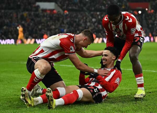 El Sunderland de Alderete escala en la Premier y apunta a Europa  - Fútbol Internacional - ABC Color