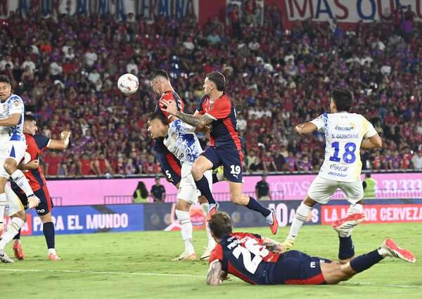 Cerro Porteño 2-Luqueño 0: El Ciclón se eleva - Fútbol - ABC Color