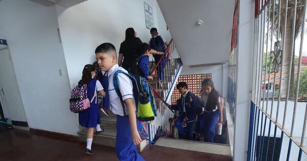 La Nación / Instituciones privadas ya iniciaron las clases ayer