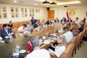 Jubilación vip: parlamentarios piden más tiempo para reformar su caja - Política - ABC Color