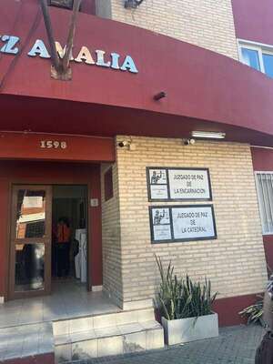 Mafia de pagarés: docente denuncia descuentos por G. 48 millones - Nacionales - ABC Color