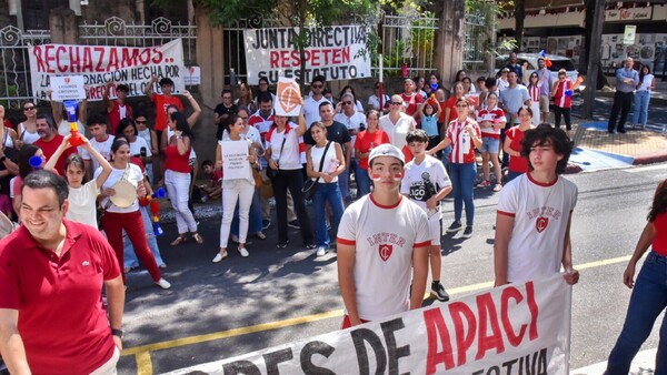 Padres del Internacional recurrirán al MEC si no cambian a nuevo director