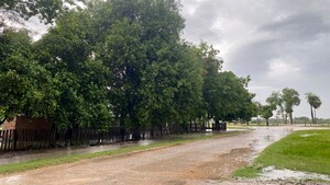 Colapsan desagües tras intensas lluvias en Alto Paraguay