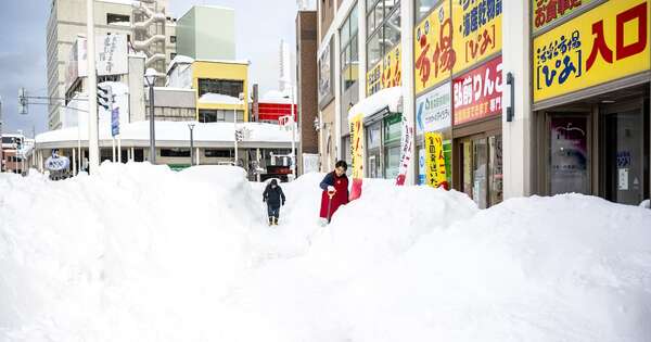 La Nación / Japón: inusuales nevadas dejan 30 muertos en dos semanas