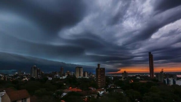 Martes caluroso e inestable con probabilidad de lluvias