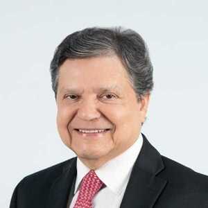 Acevedo: Fricción con Brasil pone en riesgo temas como Itaipú