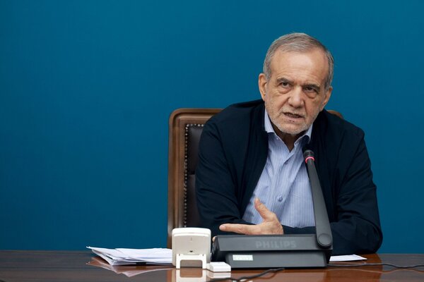 El presidente de Irán anuncia su disposición a negociar con Trump