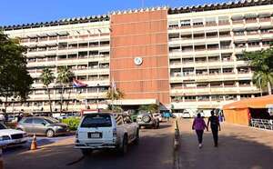 AUDIO: IPS no pudo operar a su propio médico y hermano de un viceministro - A La Gran 7-30 - ABC Color