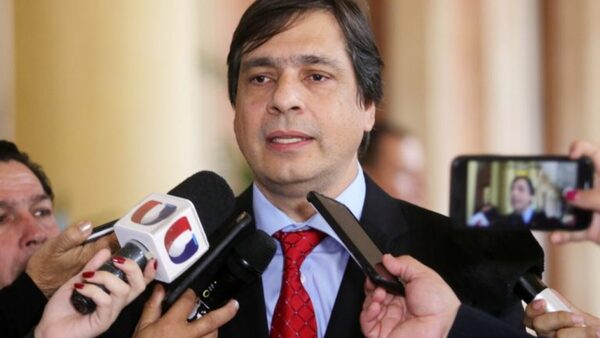 Revocan desestimación del caso de ex titular del IPS, Vicente Bataglia, y debe seguir investigación