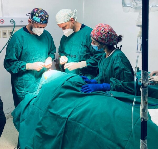 Jornadas quirúrgicas gratuitas benefician a más de 70 pacientes con hernias inguinales