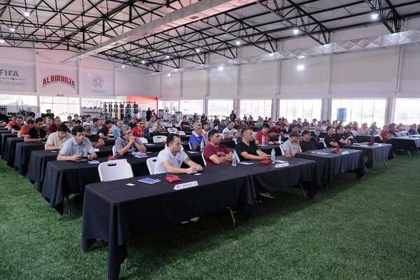 Impulsan mejorar calidad de los campos en todas las categorías - Fútbol - ABC Color