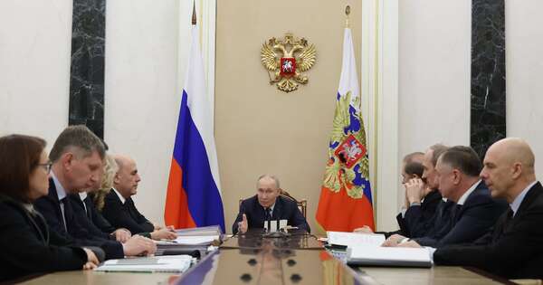 La Nación / El crecimiento de la economía rusa se ralentizó a 1 % en 2025, anunció Putin