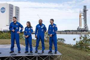 Tripulación de Artemis II sale de cuarentena luego de reprogramarse el lanzamiento para marzo - Ciencia - ABC Color