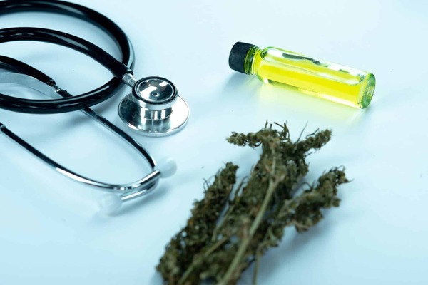 Paraguay endurece y ordena el control del cannabis medicinal - La Tribuna
