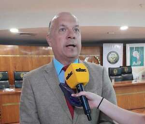 Magistrados exigen suspender tratamiento de reforma de la Caja Fiscal y denuncian exclusión del debate - Nacionales - ABC Color