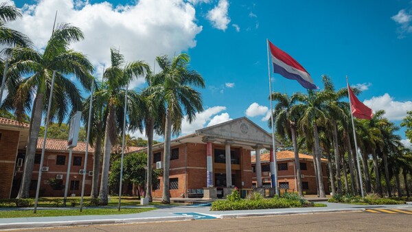 UNA declara paro en sus unidades académicas