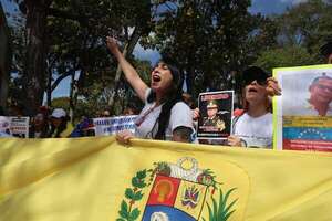 Manifestantes en Venezuela exigen una amnistía de “amplio alcance” para presos políticos - Mundo - ABC Color