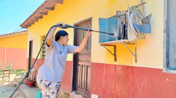 Con capacitación del SINAFOCAL, estudiantes reparan aires acondicionados de su institución