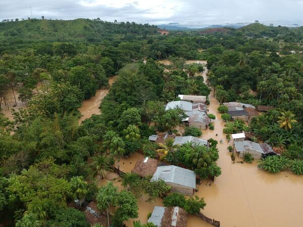 Lluvias extremas provocan inundaciones y fuertes pérdidas ganaderas en Colombia