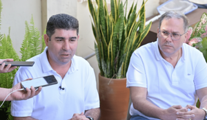 Magno Álvarez lanza su equipo para la intendencia de CDE