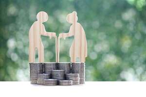 Hasta 84% del gasto previsional en algunos regímenes ya no se cubre con aportes - Economía - ABC Color