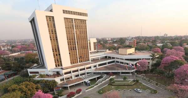 Diario HOY | Intendente de Asunción defiende millonario préstamo tras denuncia