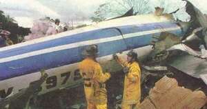 La Nación / A 30 años de la peor tragedia aérea del Paraguay: un avión cayó sobre una plaza y dejó 22 muertos