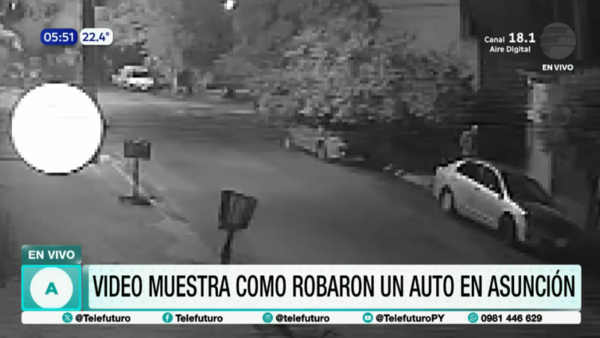 Roban un automóvil frente a una vivienda en Villa Aurelia