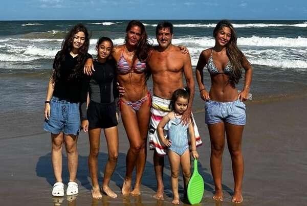 ¡Ingrid Poka llegó a los 47 más radiante que nunca! - Gente - ABC Color