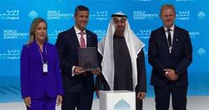 La Nación / Peña recibe en Dubái el Premio Global a las Reformas Gubernamentales