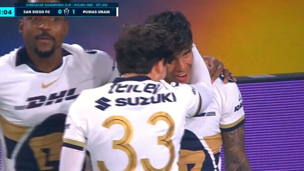 Golazo de Robert Morales para Pumas