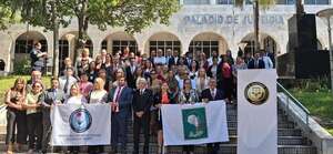 Paro simbólico en Poder Judicial ante proyecto de reforma de caja fiscal - Nacionales - ABC Color