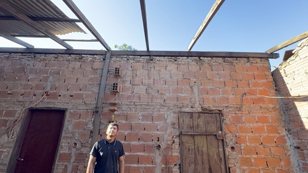 Vivienda del barrio San Carlos sufrió desprendimiento del techo tras fuerte tormenta - Concepción al Día